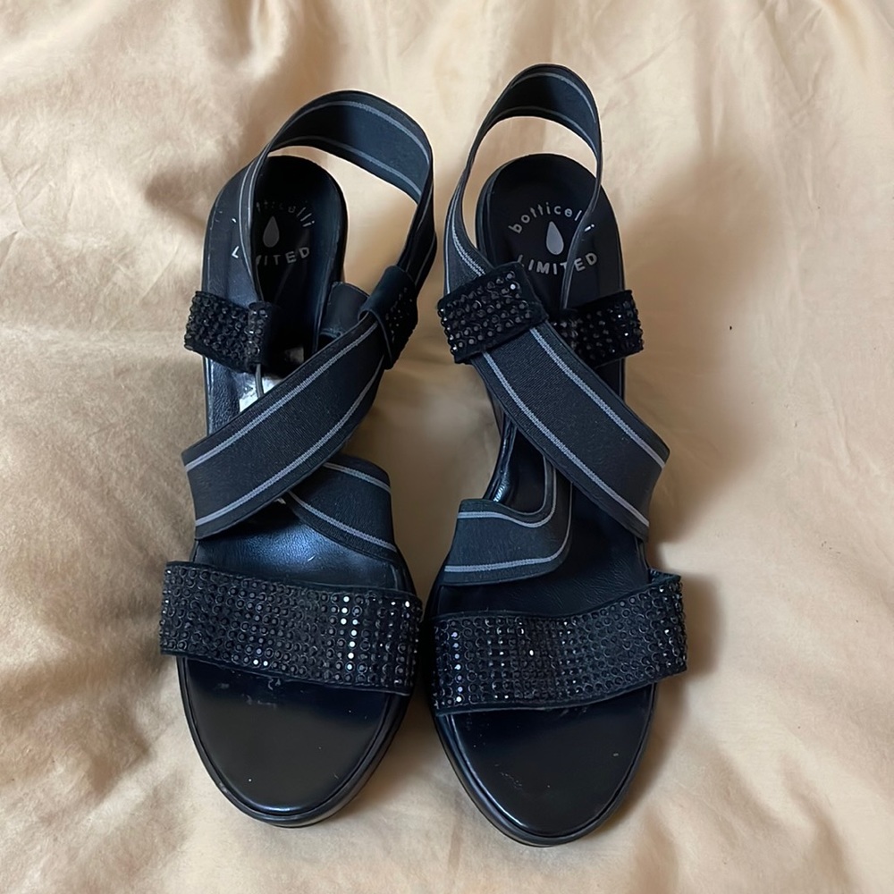 Botticelli platform sandal NWOT